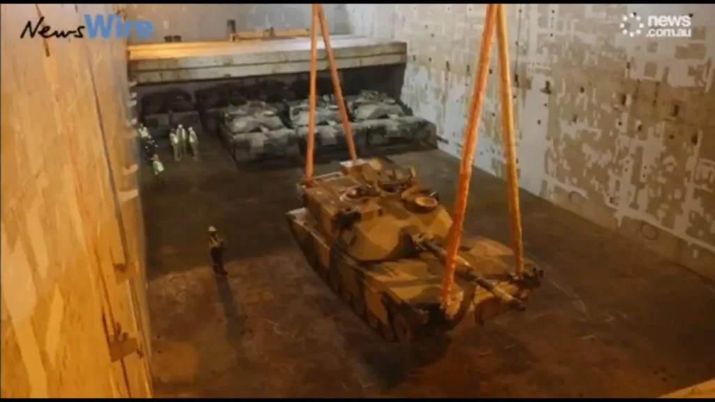 Процесс погрузки и отправки на Украину австралийских танков M1A1 Abrams еще 7 мая 2025 года