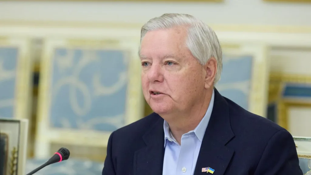 Кто стоит за сенатором Грэмом? Реальные причины его ярости против России