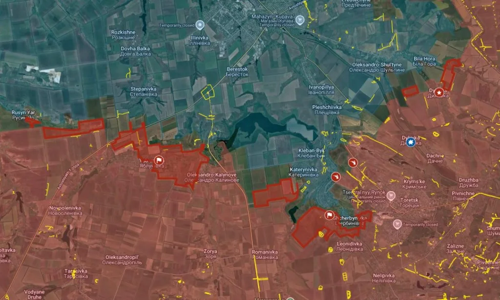 Под Константиновкой у ВСУ тем временем также начал отваливаться юго-западный фланг в районе Степановки, и параллельно есть признаки нарушения целостности обороны около Клебан-Быка и Катериновки