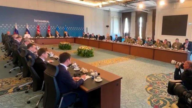 Третий раунд переговоров Украины и России пройдет сегодня в 19:00 в Стамбуле