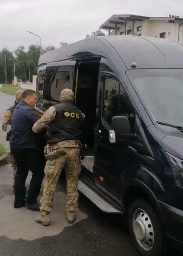 Бывшего вице-губернатора Челябинской области Александра Богашова задержали по делу о превышении полномочий при строительстве оздоровительного комплекса на территории резиденции главы региона