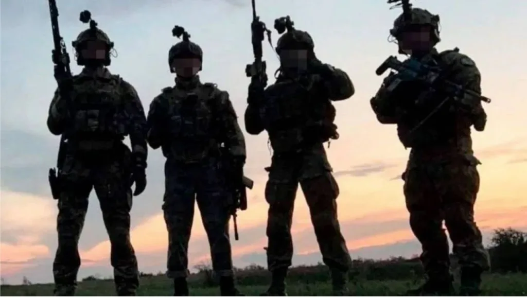 Один из украинских, ныне оппозиционных Зеленскому, но абсолютно антироссийский аналитик сказал три интересные вещи