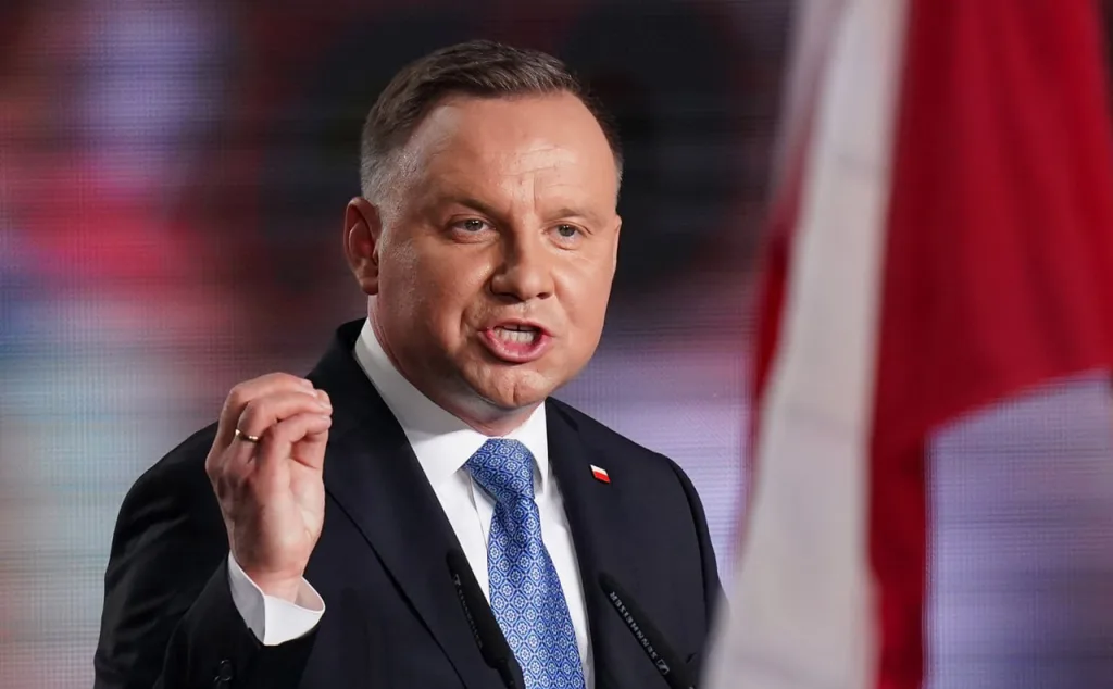 Польша вышла из Конвенции о запрете мин: Дуда подписал закон