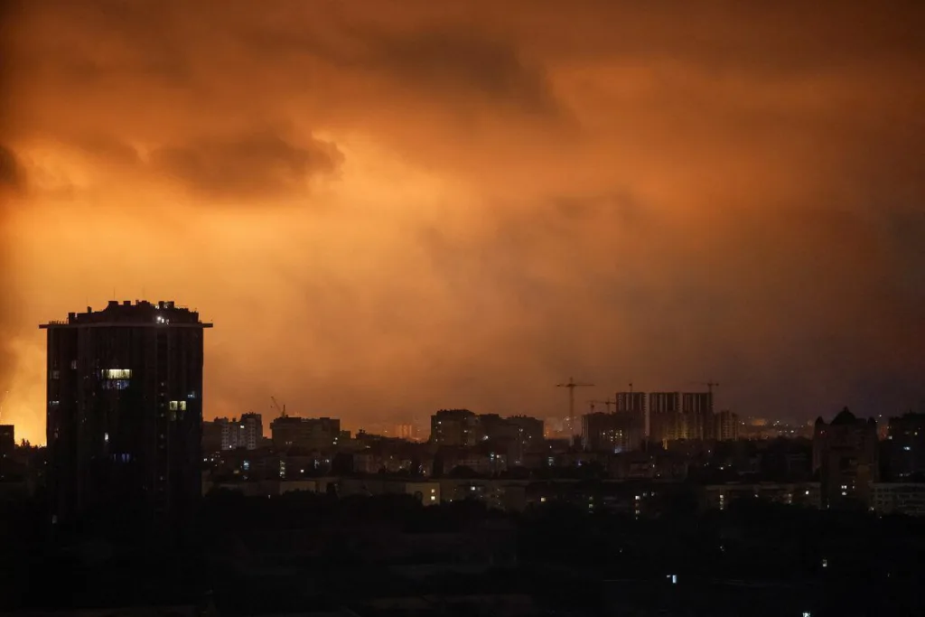 ВС РФ ночью нанесли удары по военным объектам в восьми областях Украины