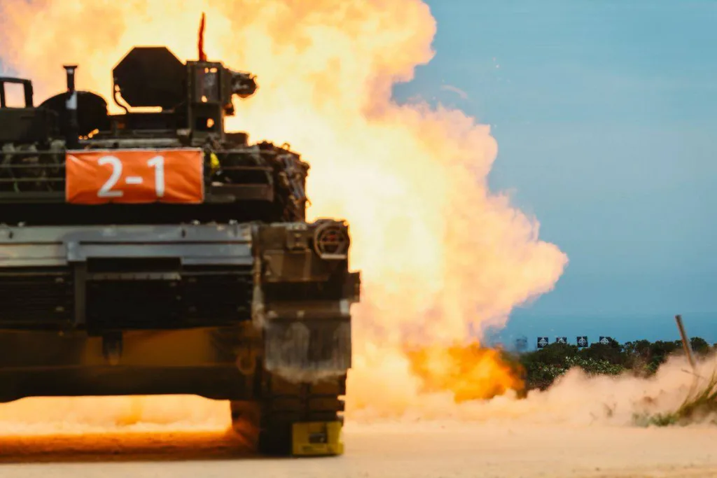 Свежие современные американские танки M1A2T армии Тайваня засветились на проходящих учениях Han Kuang 41