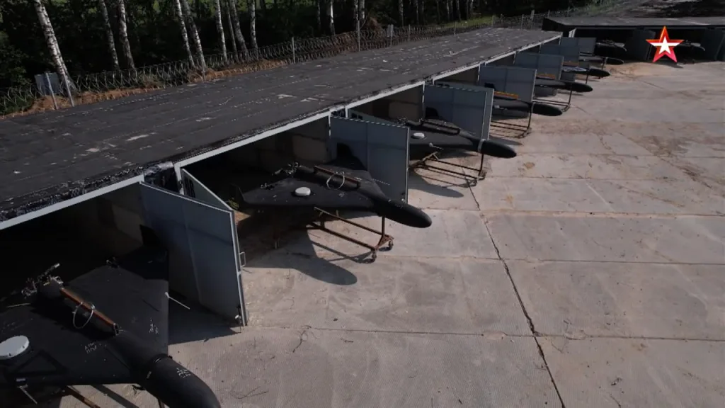 Пуски «Гераней-2» с территории одного из дронопортов, а также места их хранения и испытательные стенды там же