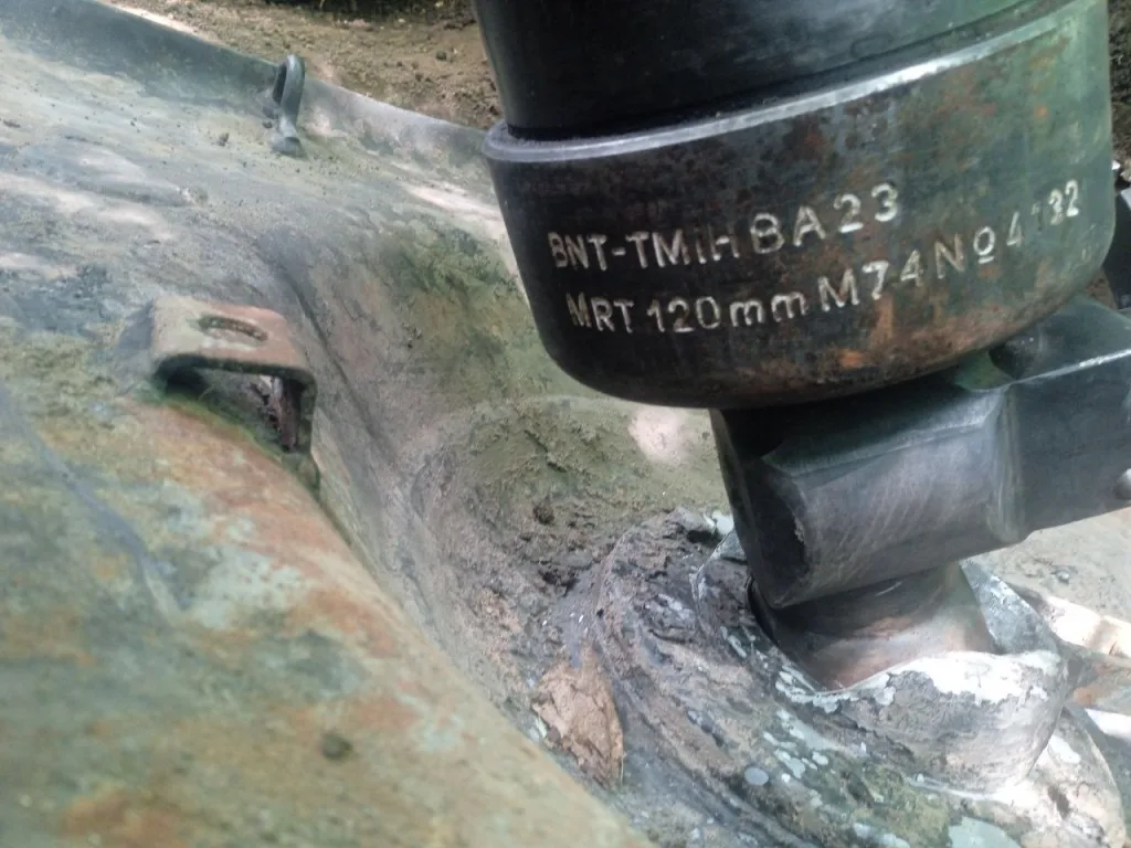 Сербские 122-мм реактивные снаряды GRAD-S и югославский 120-мм миномет M74 с югославскими же минами M62P3 на вооружении ВС РФ