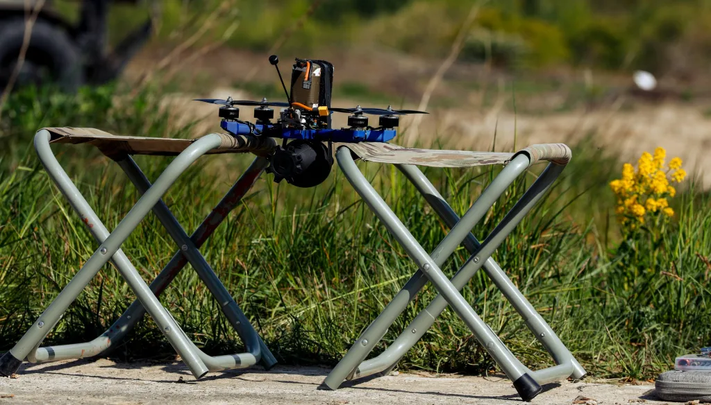 Применение различных БПЛА и безэкипажных катеров Vesuvius Spiral 2 военнослужащими 2nd Multi-Domain Task Force армии США во ходе учений «Arcane Thunder 25» и BALTOPS 25 в Польше