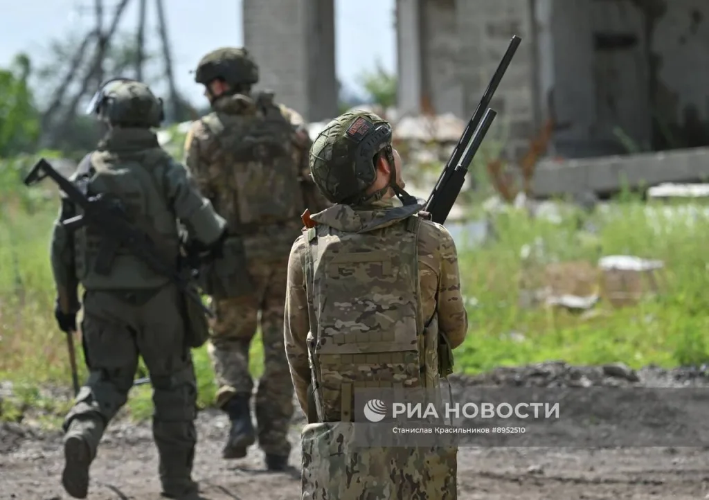 Мощные ижевские МР-155 эффективно прикрывают саперов от атак вражеских дронов