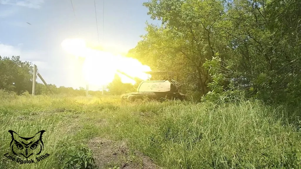 Самоходки 2С19 «Мста-С» в естественной среде обитания