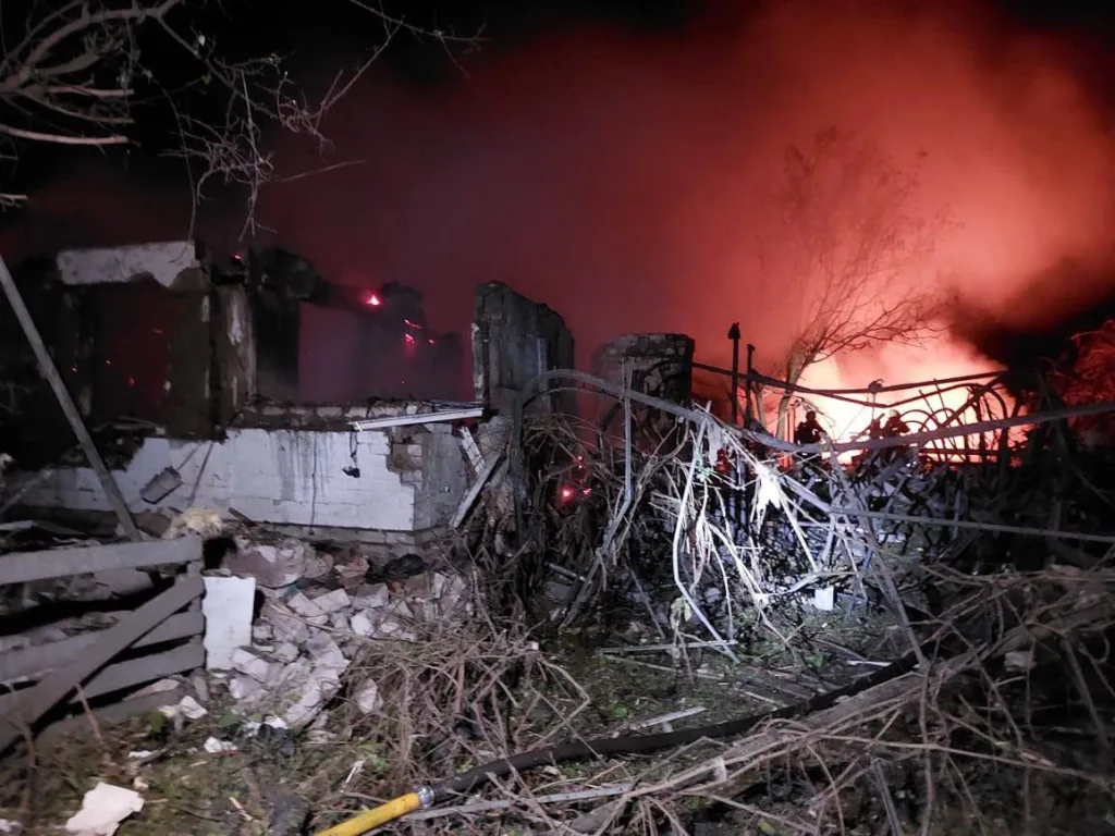 ВС РФ ночью нанесли удары по военным объектам в 8 областях Украины