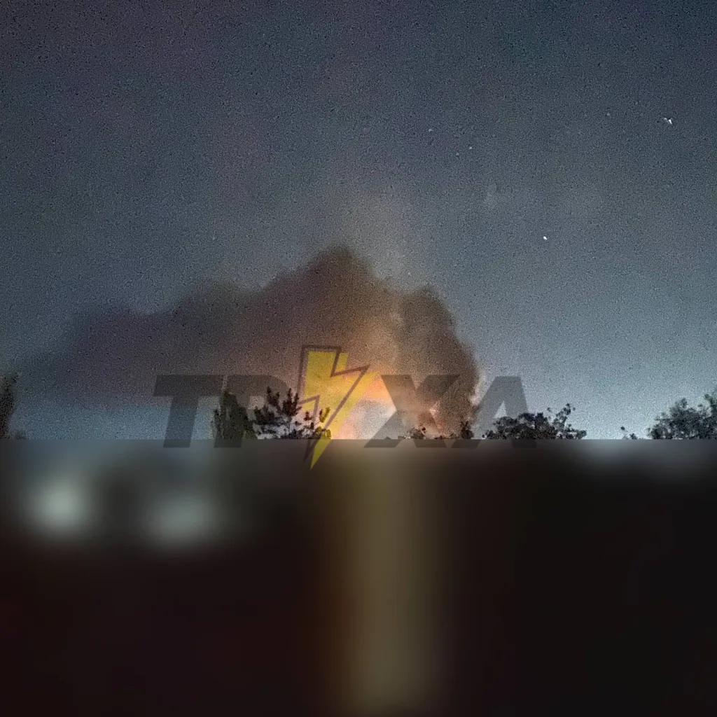 Пожар на объекте в Днепропетровске после ночных ударов Геранями