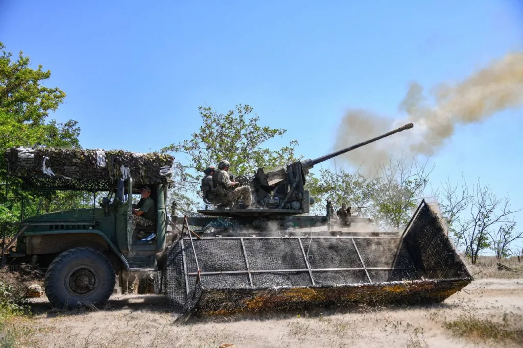 57-мм автоматическая зенитная пушка С-60 на шасси грузовика Урал-4320, бойцов ВДВ