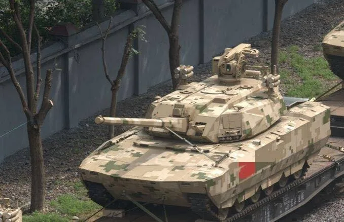 Новые китайские танки, БМП, БМД, БТР-Д, БРЭМ и прочая техника армии Китая в Пекине для участия в Параде в честь 80-летия победы над Японией