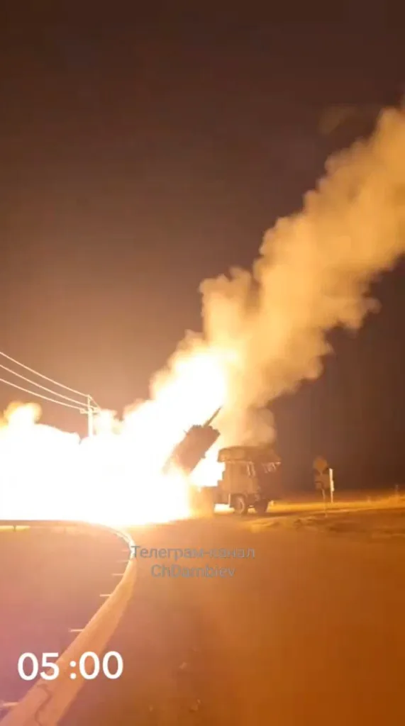 Кадры работы северокорейской 240-мм РСЗО M1991 где-то в зоне СВО