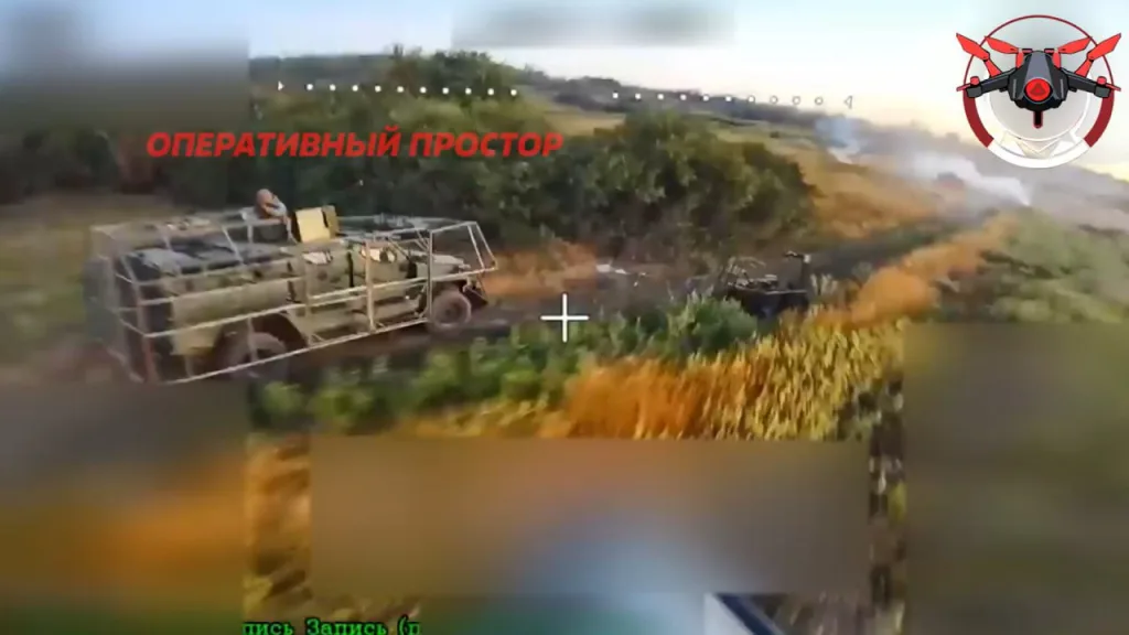 Работа FPV-дронов по очередной контратакующей бронегруппе 3-го армейского корпуса ВСУ в районе населенных пунктов Редкодуб, Карповка, Среднее и Шандриголово на Лиманском направлении