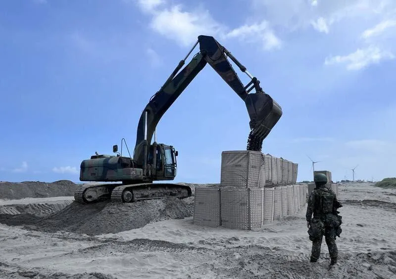 Тайвань укрепляет свою оборону против Китая с помощью заграждений HESCO