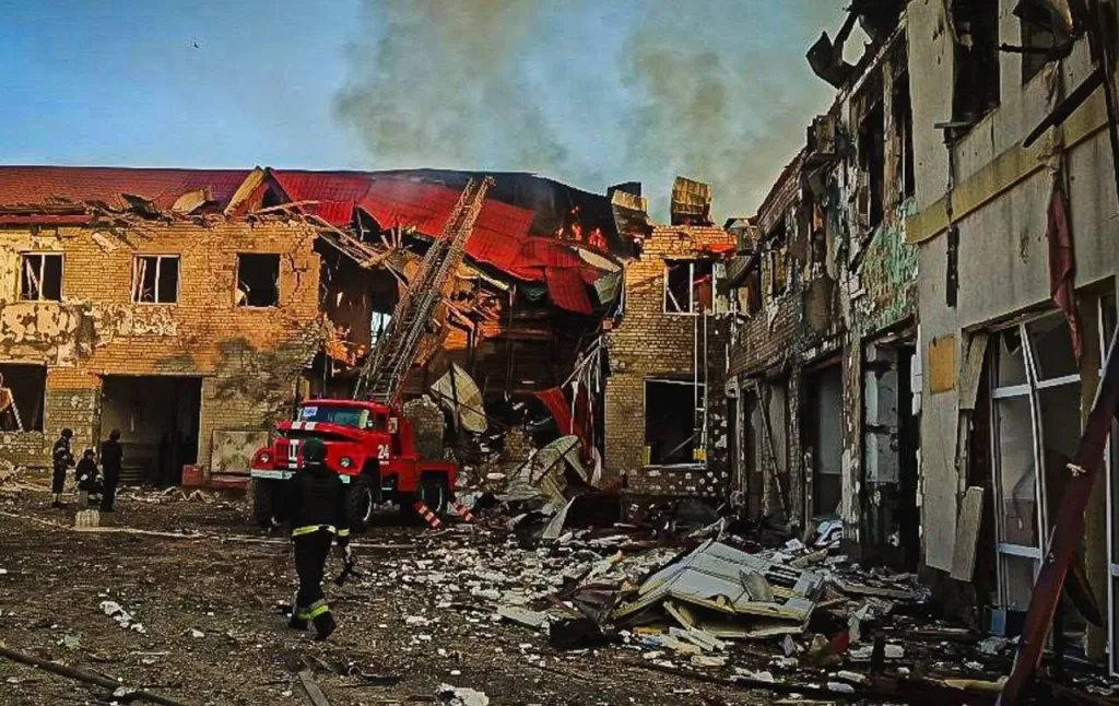 ВС РФ продолжают сокращать логистические возможности противника нанося удары по ключевым транспортным узлам ВСУ