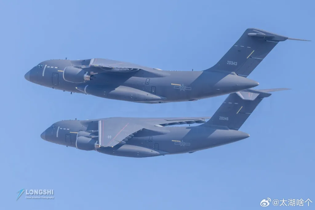 Красивые фотографии репетиции воздушной части парада, посвященного 80-летию победы в войне сопротивления китайского народа японским захватчикам и Второй мировой войне, которая состоялась в Пекине 23 августа 2025 года