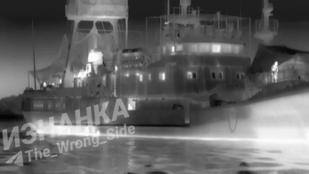 Кадры от "первого лица" БЭК, поразившего средний разведывательный корабль «Симферополь» ВМС Украины в устье Дуная