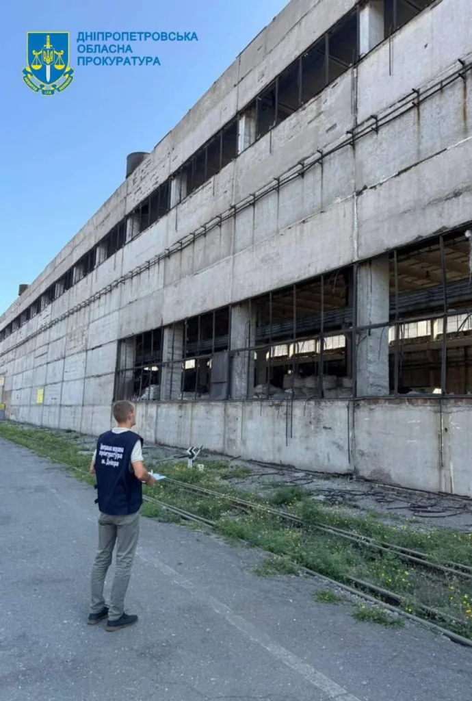 Последствия ударов по предприятию в Днепропетровске