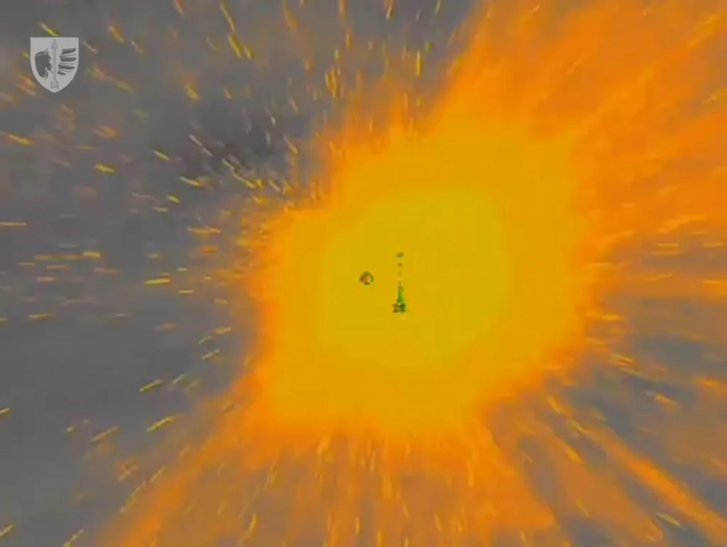 Еще кадры применения легкого ЗРК Vampire ВСУ с ракетами APKWS для перехвата российских дронов-камикадзе «Герань-2» в Одесской области