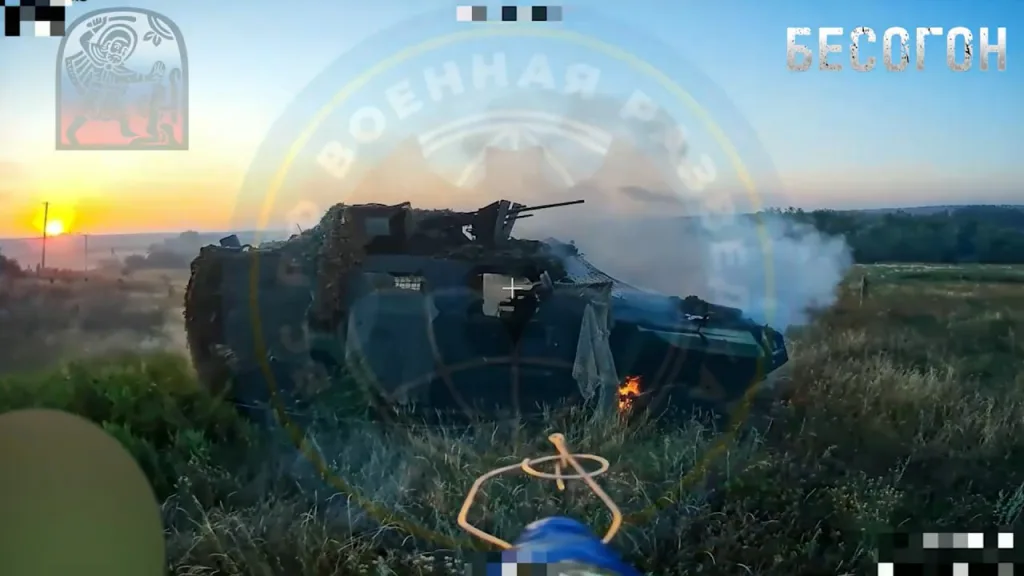 Работа FPV-дронов по технике и пехоте 3-го армейского корпуса ВСУ, контратакующего позиции ВС РФ в районе села Новомихайловка на стыке ДНР, ЛНР и Харьковской области