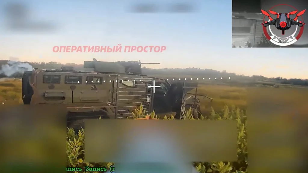 Работа FPV-дронов по очередной контратакующей бронегруппе 3-го армейского корпуса ВСУ в районе населенных пунктов Редкодуб, Карповка, Среднее и Шандриголово на Лиманском направлении