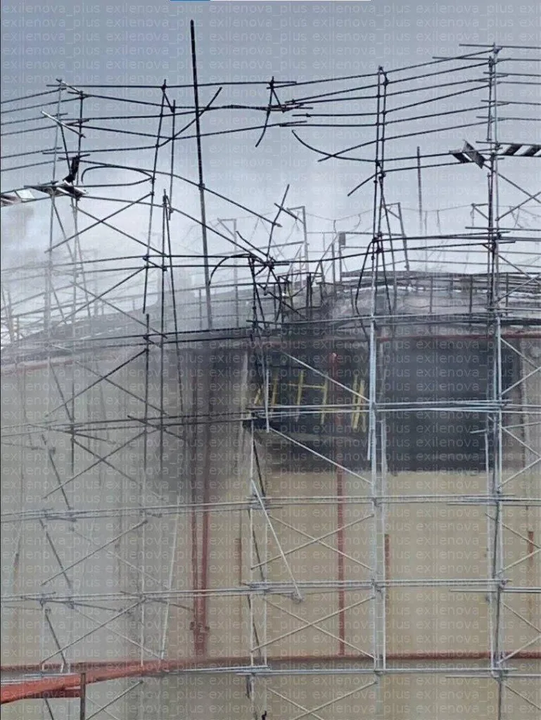 Сызранский НПЗ, подвергшийся сегодня атаке украинских дронов-камикадзе, был оборудован защитными конструкциями, однако они оказались повреждены ударами дронов