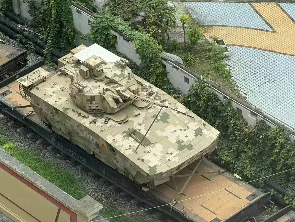 Новые китайские танки, БМП, БМД, БТР-Д, БРЭМ и прочая техника армии Китая в Пекине для участия в Параде в честь 80-летия победы над Японией