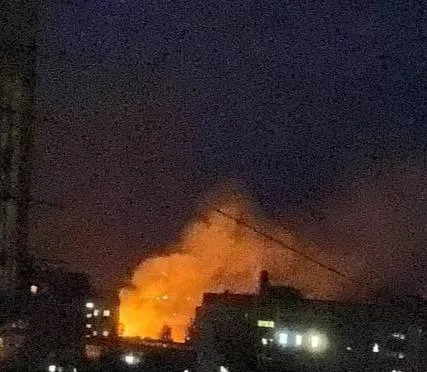 Точечный удар ОТРК «Искандер-М» по позициям 119-й отдельной бригады территориальной обороны ВСУ на территории промышленного объекта в Славянске