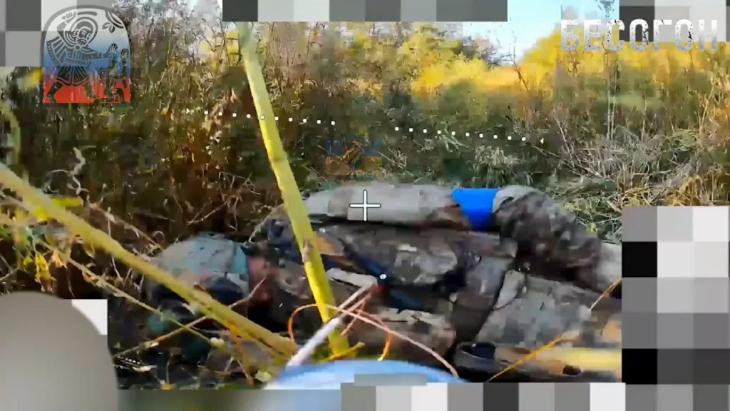 Работа FPV-дронов по технике и пехоте 3-го армейского корпуса ВСУ, контратакующего позиции ВС РФ в районе села Новомихайловка на стыке ДНР, ЛНР и Харьковской области