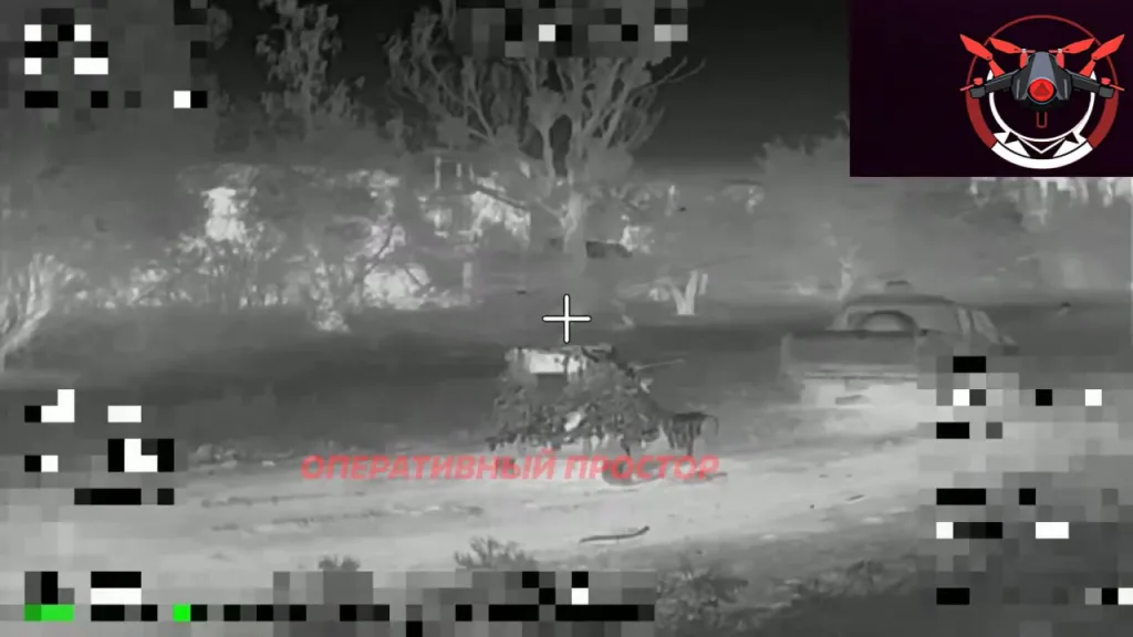 Работа FPV-дронов по очередной контратакующей бронегруппе 3-го армейского корпуса ВСУ в районе населенных пунктов Редкодуб, Карповка, Среднее и Шандриголово на Лиманском направлении