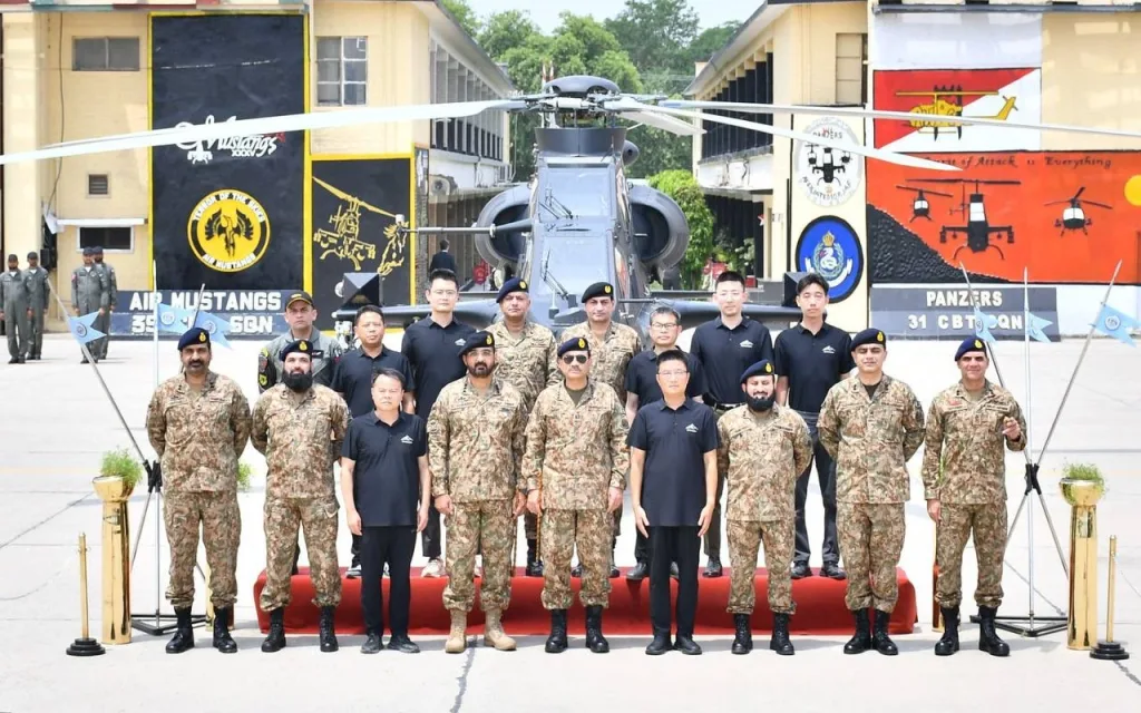 Армейская авиация Пакистана получила первые вертолёты Z-10ME из Китая