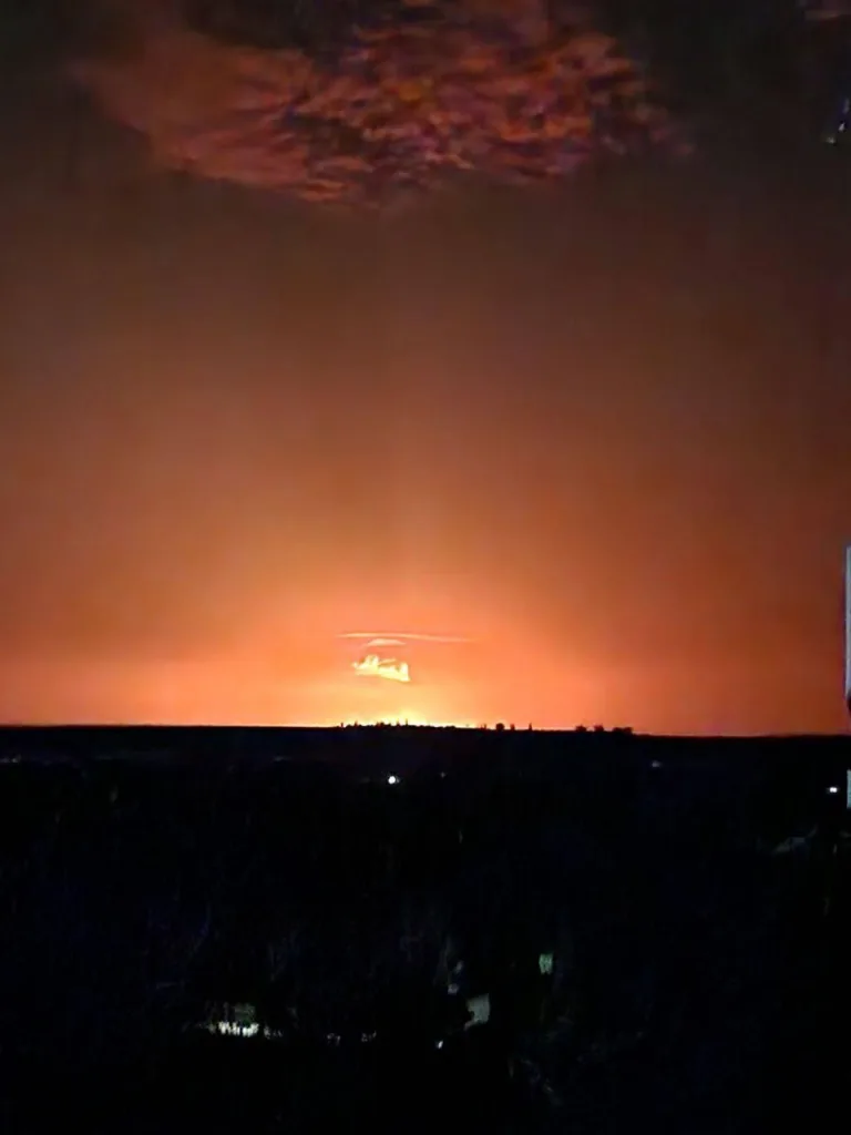 После серии ударов по объектам, связанным с украинской ракетной программой «Сапсан», российские войска продолжают отрабатывать по промышленным целям в Павлограде