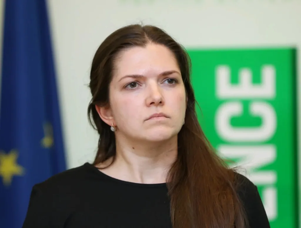 Рижское позорище: зампред парламента Латвии показала России средний палец в Женеве