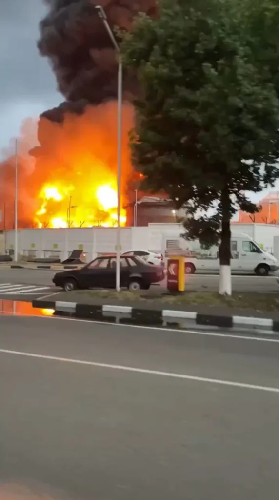 Российская ПВО ночью уничтожила 93 украинских БПЛА