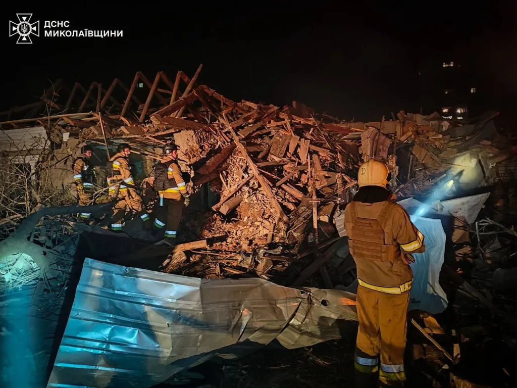 ВС РФ ночью нанесли удары по военным объектам в восьми областях Украины на 03.08.2025