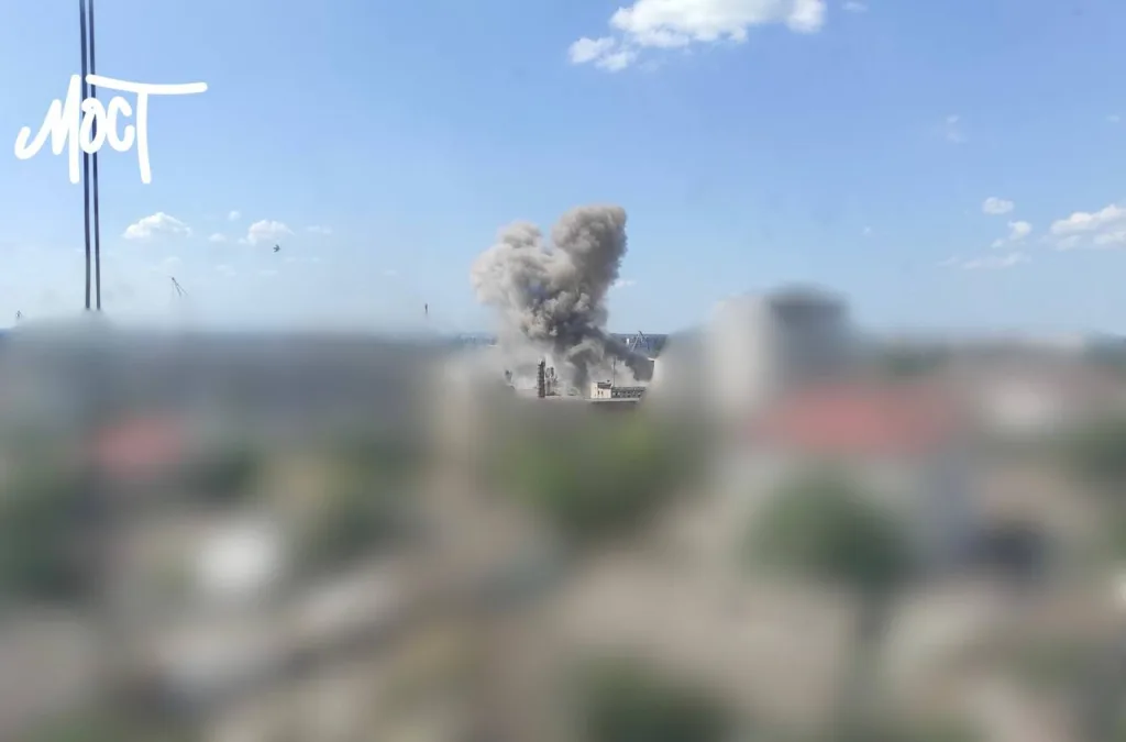 Добить мост: ВКС России продолжают изоляцию украинской группировки на острове Корабельный