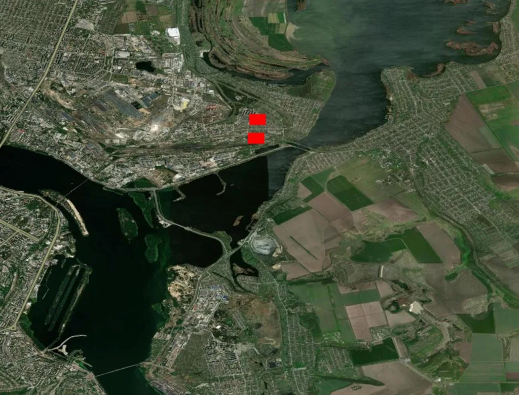 Поступают сообщения, что ночью нанесён удар по узловой ж/д станции Нижнеднепровск-Узел в Днепропетровске