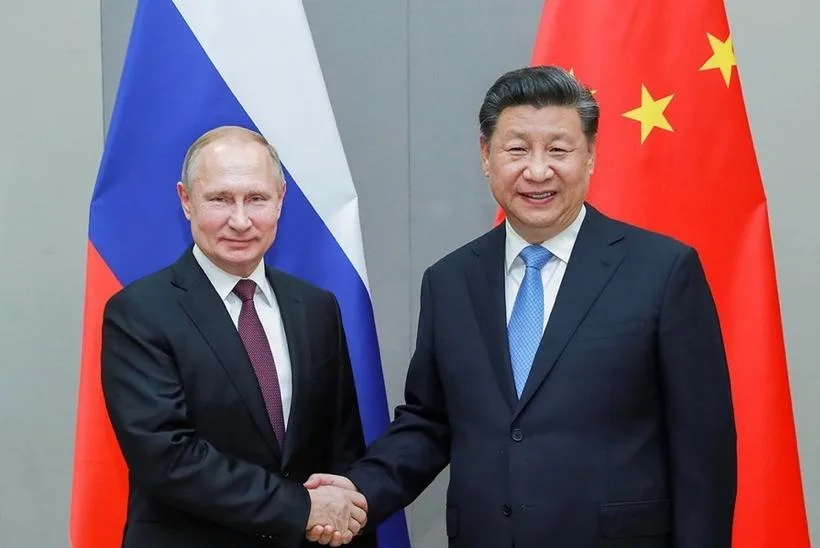 Путин поговорил с Си Цзиньпинем на фоне подготовки к встрече с Трампом