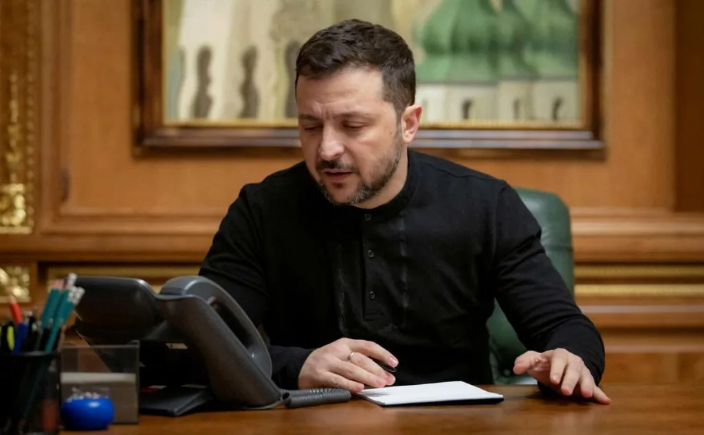 Случилось ожидаемое - в течении дня Зеленский обзванивал своих европейских союзников дабы заручиться их поддержкой на фоне заявлений Трампа про возможное соглашение с Россией через голову Украины