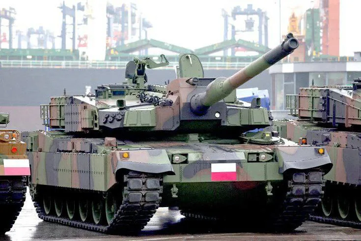 1 августа Сеул и Варшава наконец-то заключили второй экспортный контракт на поставку 180 южнокорейских танков K-2 Black Panther Польше с 2026 по 2030 год