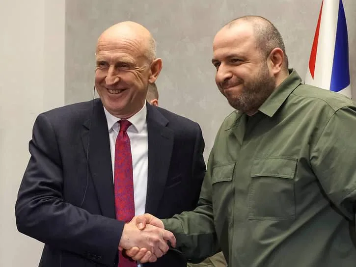 Лондон заявил о готовности разместить британские войска на Украине в случае достижения прекращения огня на саммите на Аляске