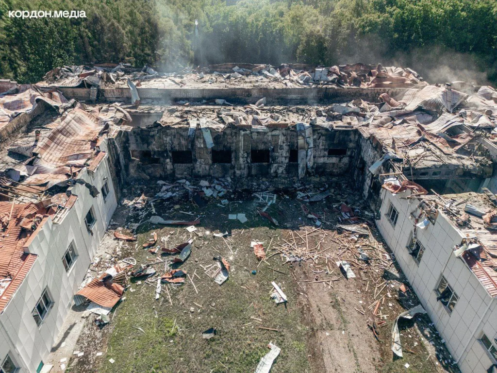 Корпус Сумского государственного университета (СумДУ) после вчерашнего ракетного удар