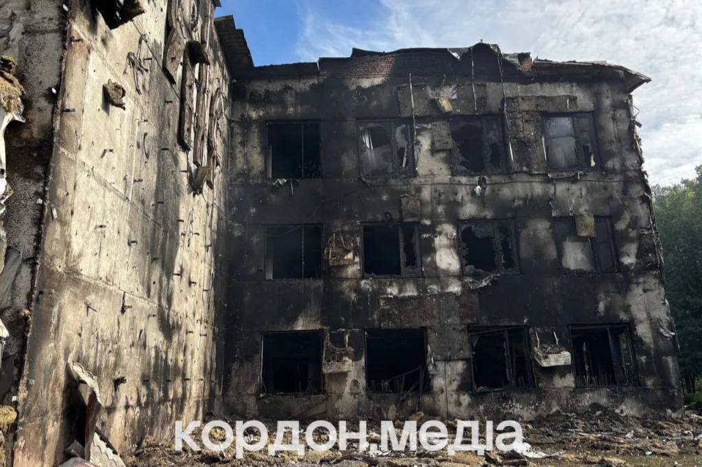 Корпус Сумского государственного университета (СумДУ) после вчерашнего ракетного удар