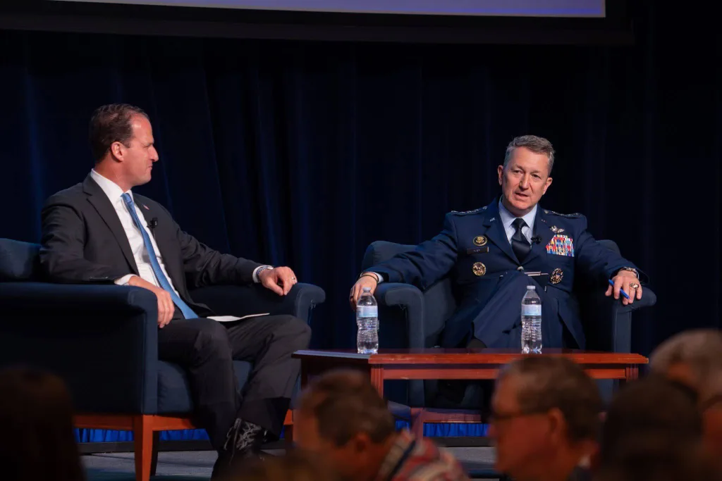 Военное руководство стран НАТО проведёт завтра встречу с целью обсуждения ситуации на Украине, сообщают корреспонденты CNN в Пентагоне