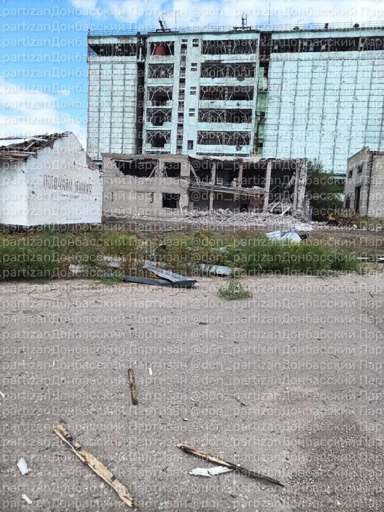 Доброполье: серия ударов ФАБ-250 с УМПК по логистической инфраструктуре ВСУ