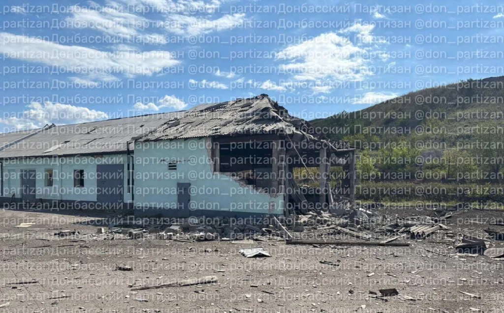 Доброполье: серия ударов ФАБ-250 с УМПК по логистической инфраструктуре ВСУ