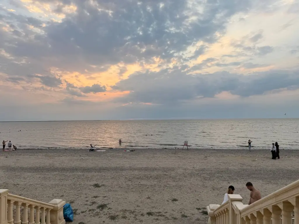 «У меня дар речи пропал от такой наглости и хамства»: честный отзыв туристки из России о своем путешествии в Абхазию